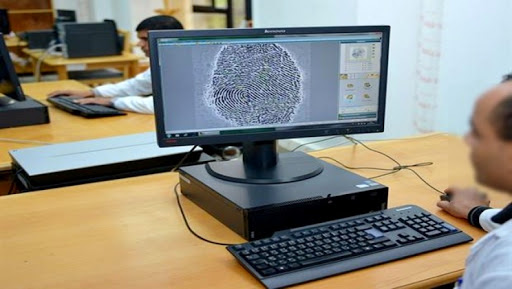 La 1ère carte d’identité nationale biométrique délivrée avant la fin du 1er semestre 2015