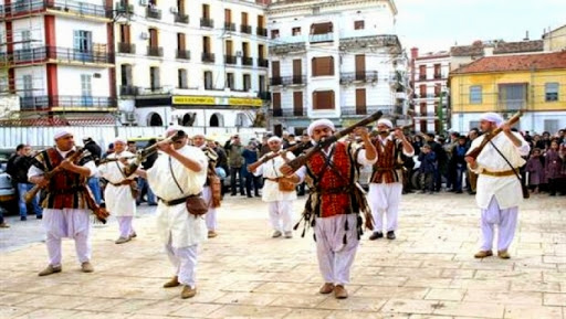 Les constantinois subjugués par les danses du M’Zab