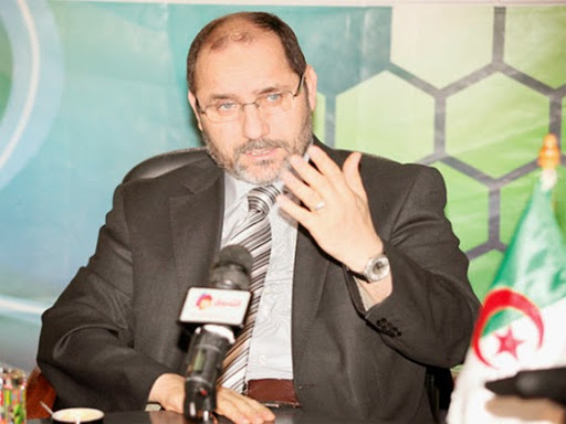 Mokri entretient le flou