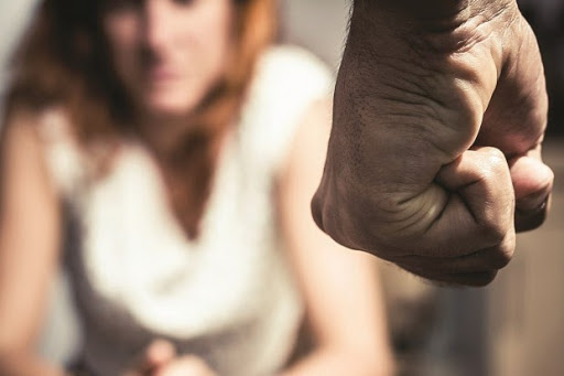 Projet de loi contre les violences envers les femmes, La clause qui fausse tout