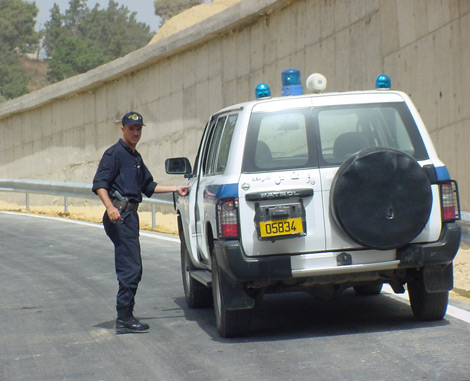 3 policiers tués dans une collision entre un fourgon et un camion à Aïn Temouchent