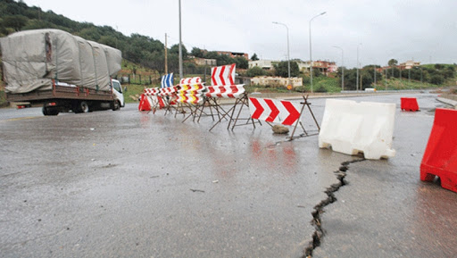 Bouira : la prise en charge des familles menacées par des glissements de terrain recommandée à Taghzout