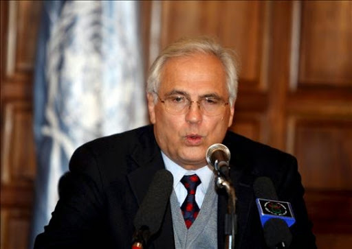 En tournée au Maghreb,  Christopher Ross rencontre les Sahraouis