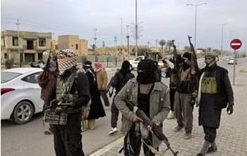 Face aux efforts de l’Algérie pour un règlement pacifique des conflits, Les seigneurs de la guerre aux abois