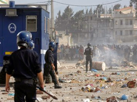Fermetures de routes, insuffisances diverses, tissu industriel menacé,  Béjaïa s&rsquo;enfonce dans le marasme