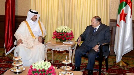 Le président Bouteflika reçoit le président du Conseil des ministres qatari