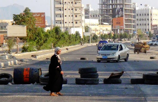 Le Yémen brûle sous les raids aériens