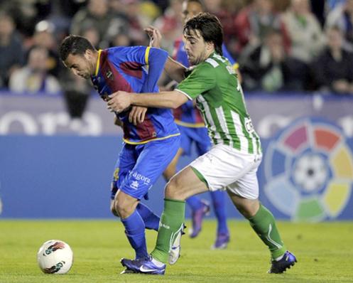 Les premières impressions de Ghezzal : «Un moment magique de ma carrière, j’ai hâte que ça commence !»