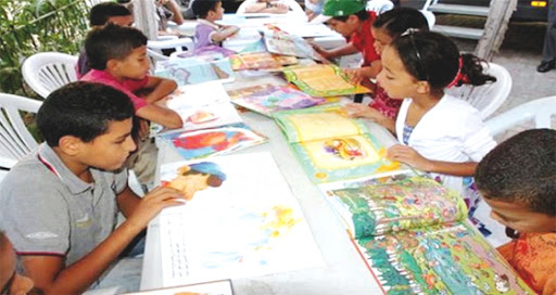 Lire, éduquer et faire plaisir aux enfants