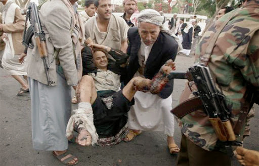 Près de 80 morts dans trois attentats suicides à Sanaa au Yémen