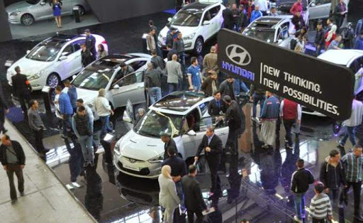 Salon international de l’automobile, Le 4×4 et la voiture de sport dominent les offres