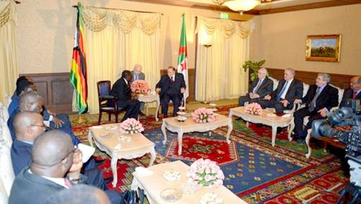 Solutions politiques aux crises en Afrique: L&rsquo;Algérie et le Zimbabwe réaffirment leur soutien à l&rsquo;UA