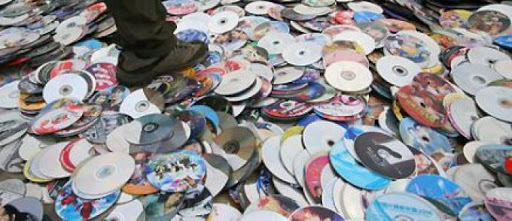 Suite à une descente de l’ONDA et de la police, des centaines de CD et de DVD à caractères subversifs saisis à M’dina J’dida, Qui alimente le trafic ?