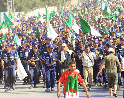 Des centaines de gardes communaux empêchés à Boufarik de marcher sur Alger