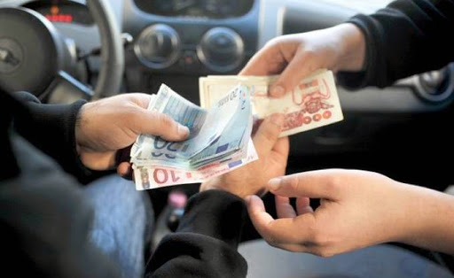 Deux semaines après l&rsquo;opération coup de poing au square port said  à Alger, La crise des devises se fait sentir