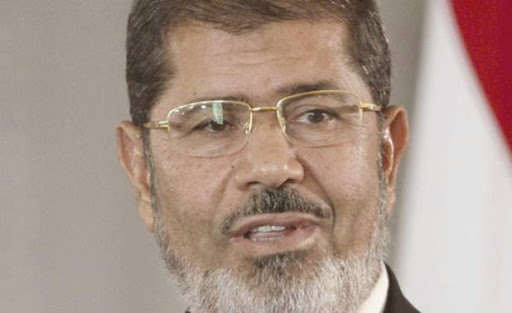 Egypte : HRW dénonce les circonstances du procès de Morsi