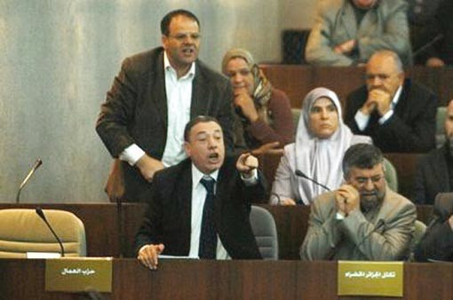 Le PT charge de nouveau la ministre de la Culture, Constantine-2015 : grand déballage à l’APN