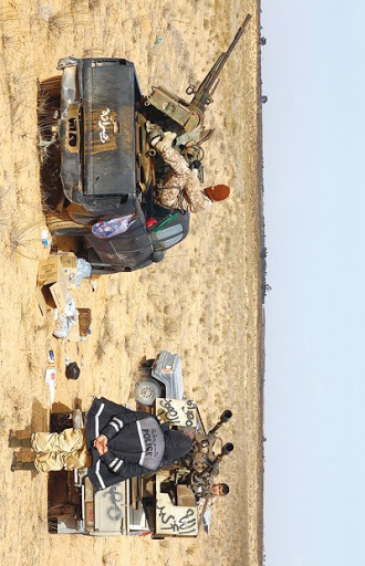 les milices armées continuent de s’entretuer en libye, Dialogue à Alger, guerre à Tripoli