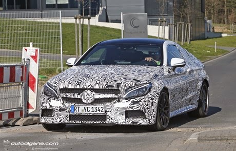 Mercedes-Benz :	La C 63 AMG Coupé en préparation
