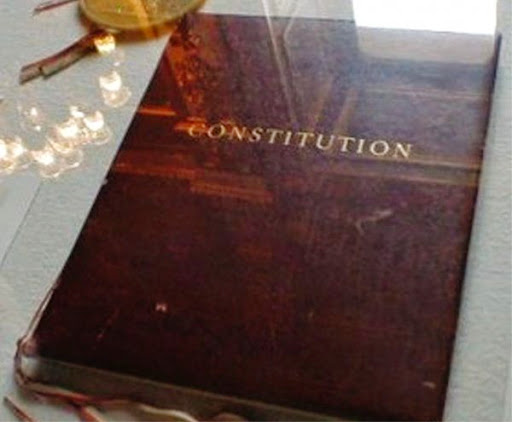 Nouvelle constitution : Verrou ou réelle ouverture ?