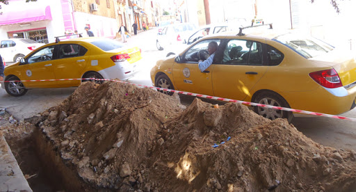 pour protester contre des travaux sur la chaussee : les « taxieurs » desservant chemmouma observent une grève