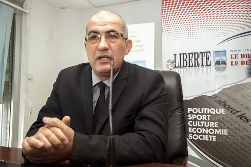 Si El-Hachemi Assad, SG du HCA, hier au forum de “Liberté”  “Tamazight est l’affaire de toutes les institutions”