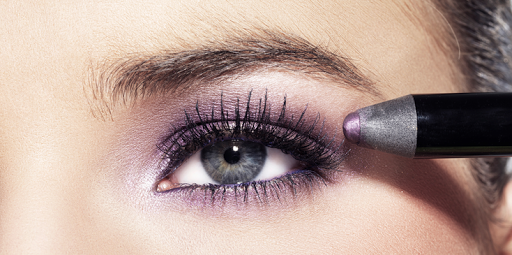 5 minutes pour un smoky au crayon