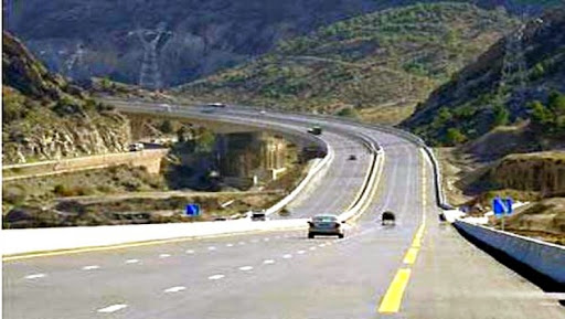 Autoroute Est-Ouest, Un procès en dents de scie