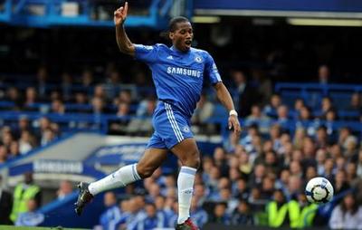 Chelsea : Terry tacle Benitez