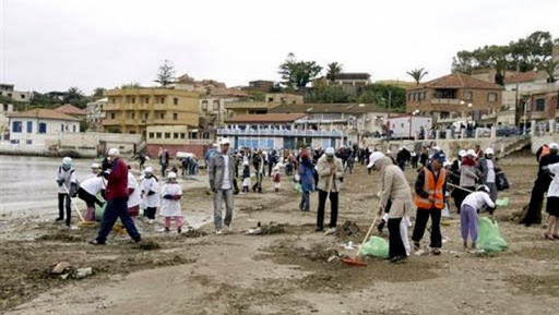 Eboueurs de la mer: plus de 1.000 participants à l’entretien de la plage de Terga