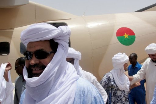 Il accepte de signer l&rsquo;accord de paix au Mali, mais il campe sur ses revendications, Le « oui, mais… » du CMA