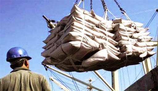 Le gouvernement déterre la hache de guerre