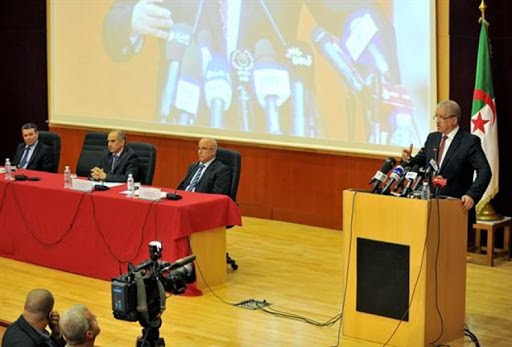 Les dépenses budgétaires en baisse suite à des arbitrages (Sellal)