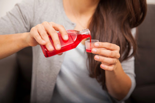 Purple drank : les ados de plus en plus accros au sirop contre la toux