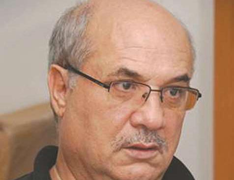 Qualifiant la stratégie de certains hommes politiques de “diabolique” envers les femmes, Djabi : “La société n’est pas opposée aux valeurs d’égalité”