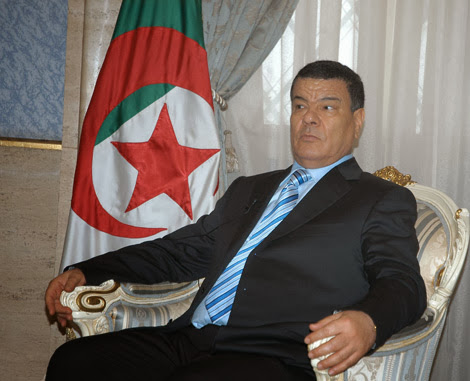 Saâdani plébiscité pour un mandat de cinq ans à la tête du FLN