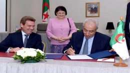 Signature de deux conventions portant adhésion au plan qualité tourisme