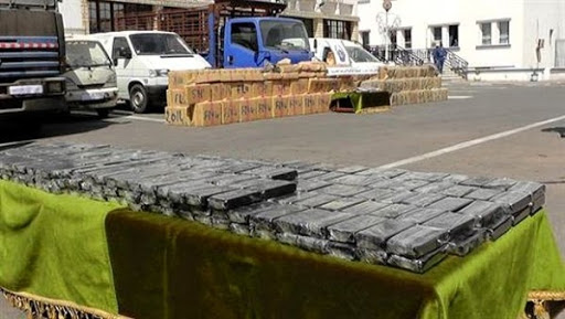 Un camion chargé de 700 Kg de kif traité intercepté à El Oued (MDN)