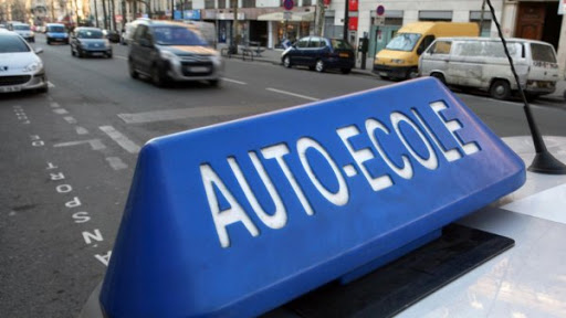 36 000 employés des auto-écoles menacés de chômage