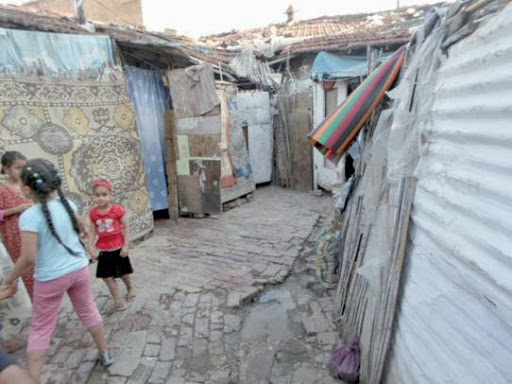 Alger sera fin 2015 la première capitale au Maghreb à être exempte des bidonvilles (Tebboune)