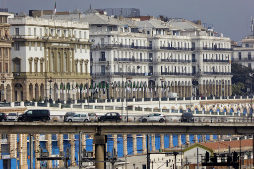 ALGER,  Visite inopinée d’Imane Feraoun à la poste de Bab-El-Oued