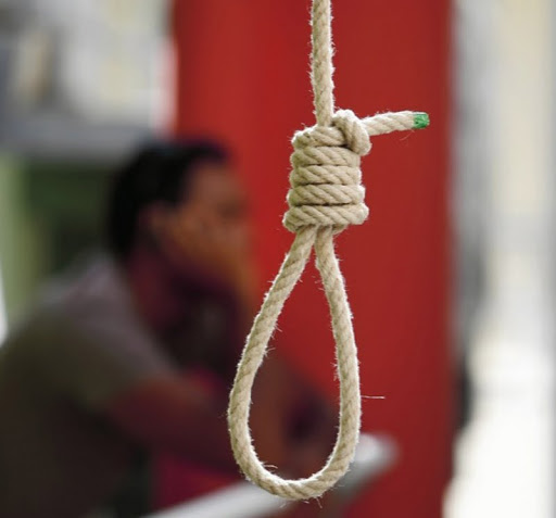 Boumerdès, Deux suicides aux Issers