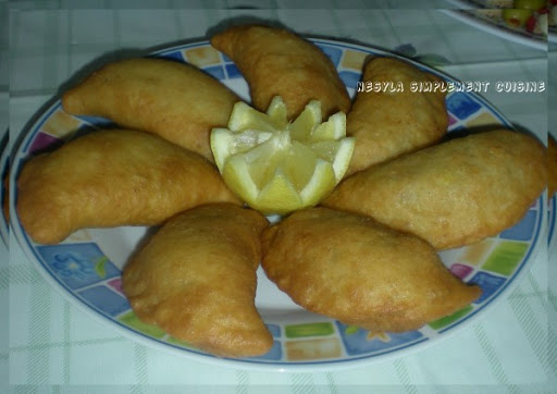 Bourak l’aâdjina (chaussons frits)