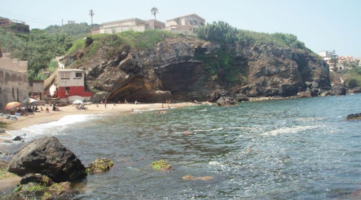 Des « plages islamiques » à l’ouest d’Alger: scènes de la bigoterie d’État ordinaire