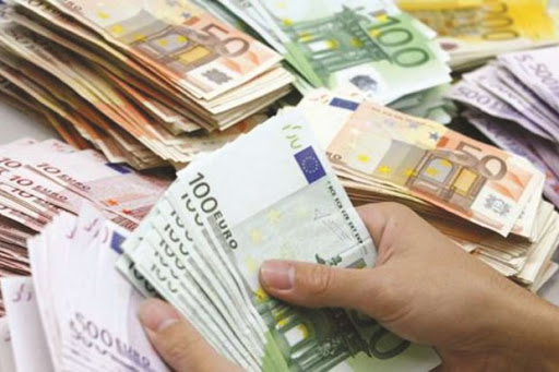 Envoi de fonds en provenance d&rsquo;Europe,  Les immigrés algériens ont transféré 1,85 milliard de dollars