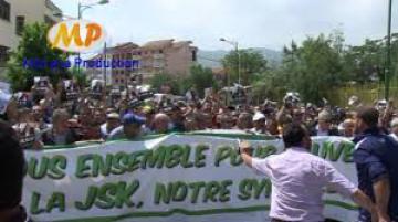 « Footbalisons » la politique en Algérie !