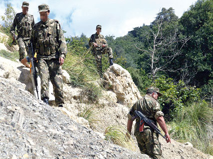L’armée algérienne et les forces de sécurité face aux nouveaux enjeux géostratégiques mondiaux