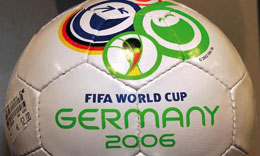 Mondial-2006 : des armes contre une voix ?