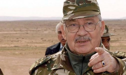 Sécurité nationale: Gaïd Salah appelle à la coordination des efforts pour faire face à toute menace