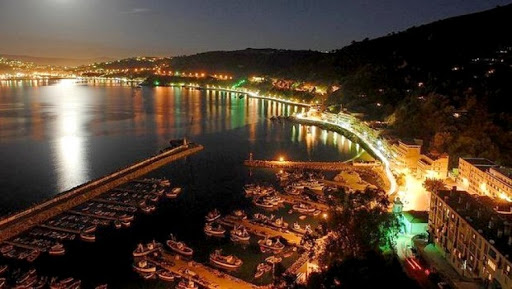 Veillées de Ramadhan à Skikda : la corniche de Stora, lieu préféré des familles